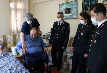 İl Jandarma Komutanlığı'ndan anlamlı bağış